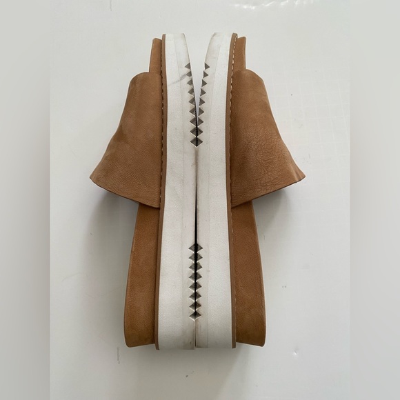 Eileen Fisher women's thong leather platform wedge sandal tan size 6 - Picture 7 of 12